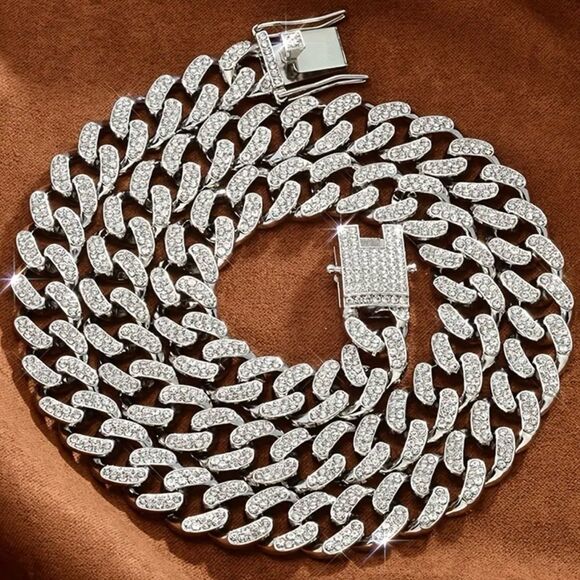🩶 NEW Men's or Women’s Silver Rhinestone Chain Necklace 🩶 - Picture 2 of 6